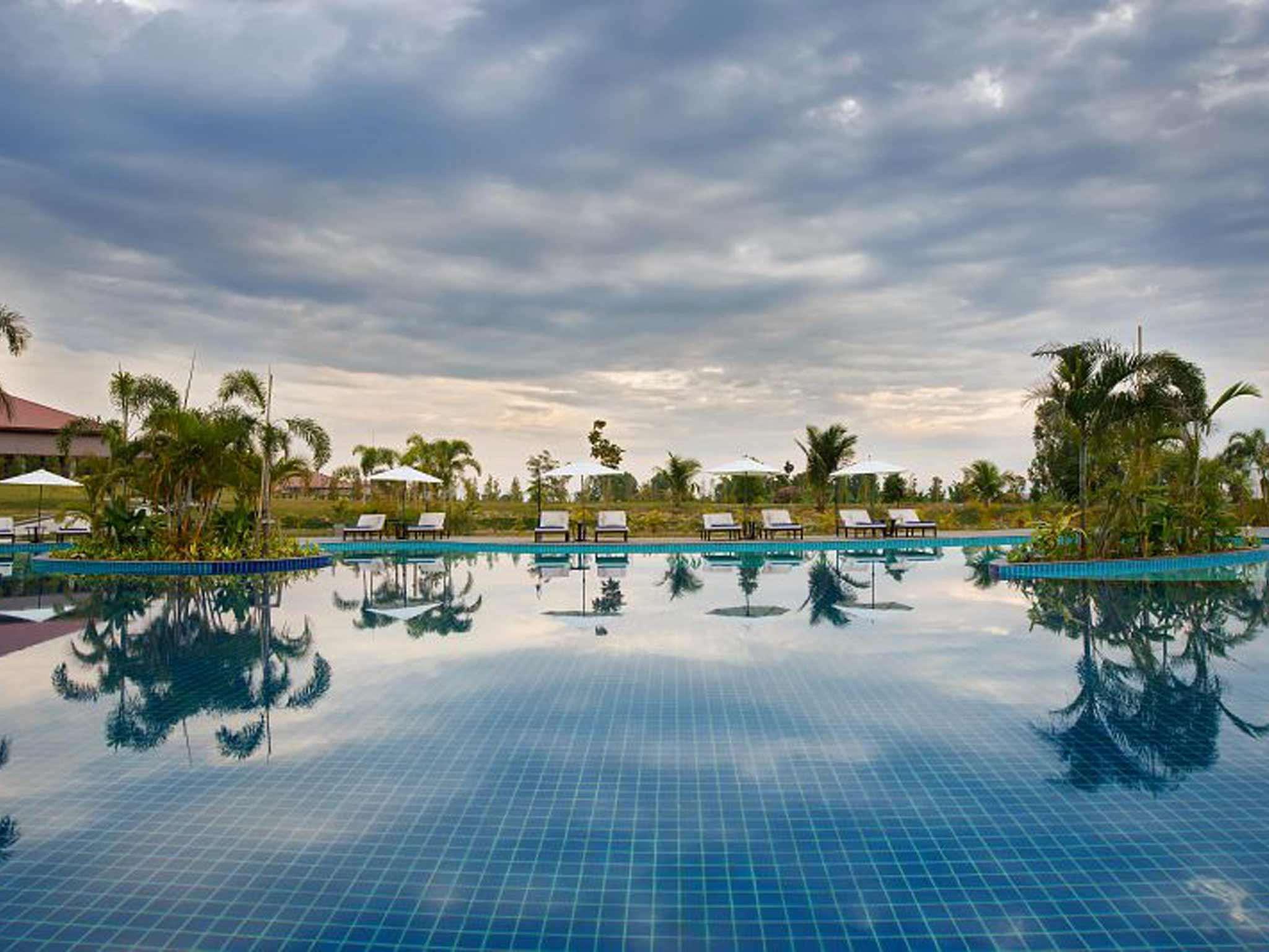 The Lake Garden Hotel Nay Pyi Taw - Mgallery Collection Naypyidaw Bagian luar foto